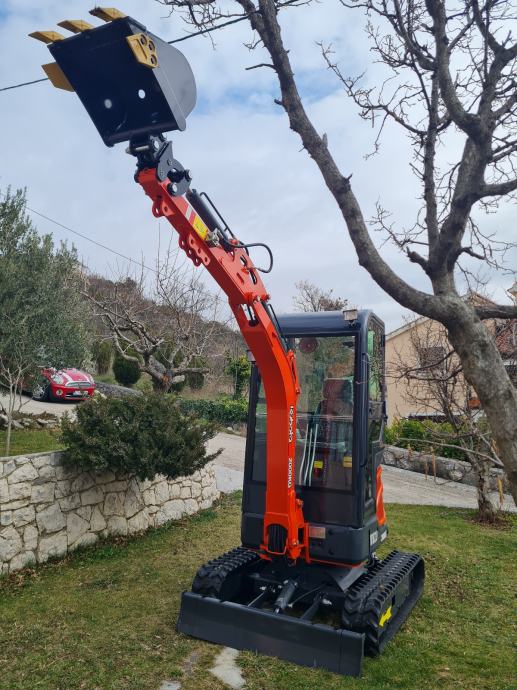 Mini-pelle Kubota D722, 2T1, 2024 – Image 7