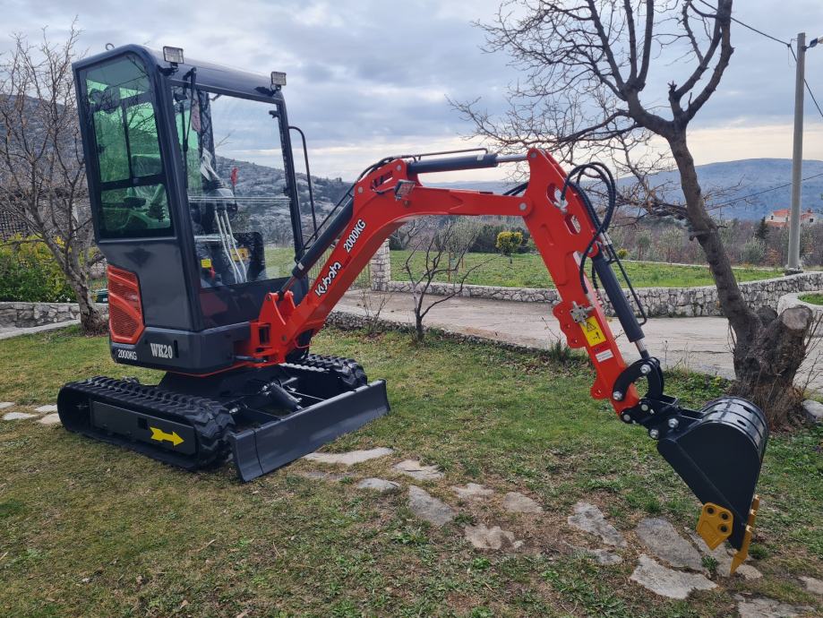 Mini-pelle Kubota D722, 2T1, 2024