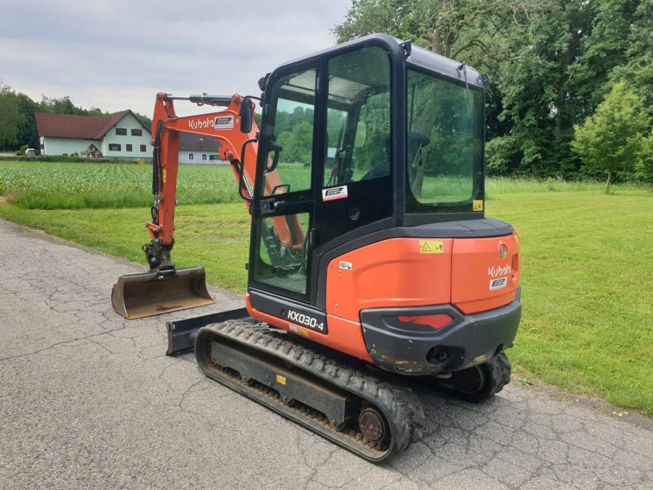 Mini-pelle Kubota KX 030-4, 2T8, 2021 – Image 18